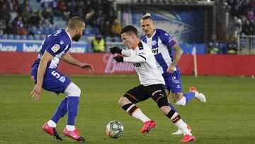 06/03/20 PARTIDO PRIMERA DIVISION
ALAVES - VALENCIA
KEVIN GAMEIRO VICTOR LAGUARDIA