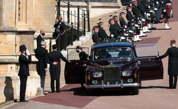 Lady Louise Windsor llega a la capilla de St George.