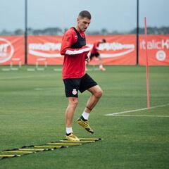 El Sabadell estrecha el cerco para atar a un delantero