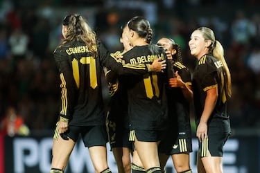 México deja ir la victoria frente a la garra charrúa