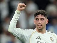 Soccer Football - UEFA Champions League - Round of 16 - First Leg - Real Madrid v Manchester City - Santiago Bernabeu, Madrid, Spain - March 11, 2026 Real Madrid's Federico Valverde celebrates after the match REUTERS/Violeta Santos Moura