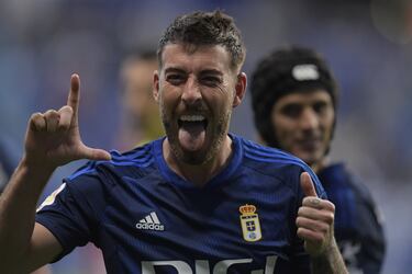 Su gol de tacón es una de las delicatessem de la jornada. El delantero, que llegó con Bolo, parece que se ha desatado con la presencia de Cervera en el banquillo. Enriqch parece dispuesto a hacer sombra al incombustible Borja Bastón.