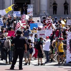 Continúan las protestas por la ley AB-645 en las calles de Los Ángeles