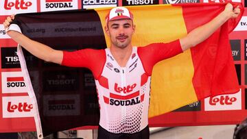 Campenaerts bate el r¨¦cord de la hora con 55,089 km: "Estoy entre los mejores de la historia"
