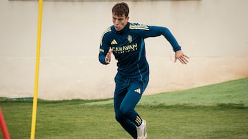 Paulino, durante un entrenamiento con el Real Zaragoza.