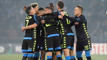 El equipo de Carlo Ancelotti derrota de momento al Zurich con goles de Callejón e Insigne.