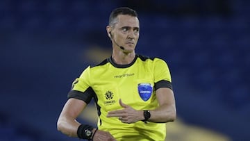 Ahead of the CONMEBOL showpiece final at the Maracaná, we take a look at the Colombian referee taking charge of the clash.