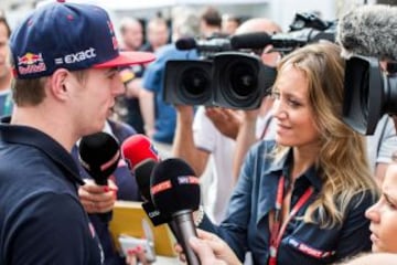 El belga es el piloto más joven de los 20 con 18 años de edad recién cumplidos en septiembre. No obstante, su desempeño con la Escudería Toro Rosso en su primera temporada en Fórmula 1 puede catalogarse como aceptable al conseguir quedar noveno en el Gran Premio de Malasia (su mejor lugar) y nunca bajar del sitio 14.