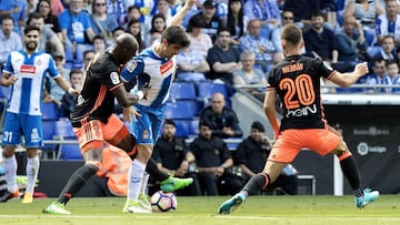 Orellana fue titular en la victoria de Valencia sobre Espanyol