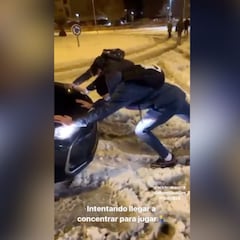El vídeo de los jugadores del Getafe empujando su Uber en la nieve para poder llegar al hotel