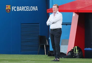 Soccer Football - Pre Season Friendly - FC Barcelona v Girona - Johan Cruyff Stadium, Barcelona, Spain - September 16, 2020 Barcelona coach Ronald Koeman REUTERS/Albert Gea