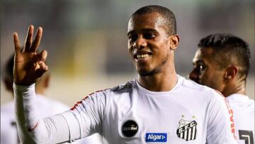 Los Tuzos alcanzaron un acuerdo con el club brasileño por el ecuatoriano que se desempeña como extremo izquierdo.