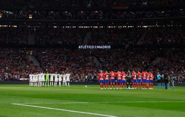 Minuto de silencio en memoria de Pepe Domingo Castaño.
