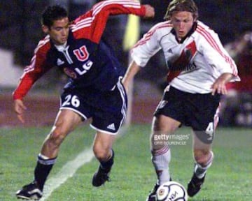 Sebastián Pardo aparecía en el primer equipo de la U el 2001.