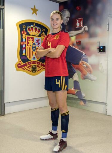 Paredes asume con galones la capitanía de La Roja