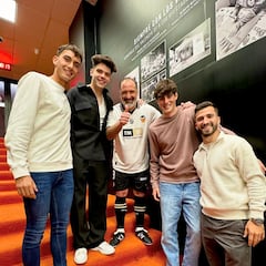 La tarde feliz de los ‘Pérez Rufete’ en Mestalla