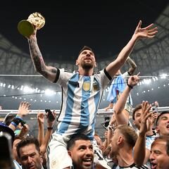 Messi completa la escalera de color