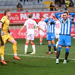 El Reino de León liquida a un inofensivo Deportivo
