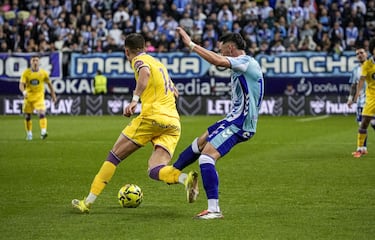 El Málaga sigue en la onda, pero con daños colaterales 
