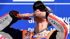 Dani Pedrosa celebrando su victoria en Misano.