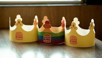 Estas son unas coronas de papel que Burger King da como obsequio a los clientes.