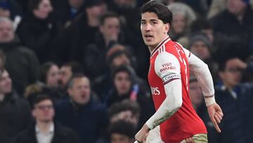 El PSG se interesa en Bellerín