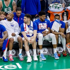 Why do they ring a bell before every Philadelphia 76ers home game?