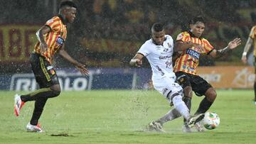 El partido entre Pereira y Tolima fue suspendido por lluvia.