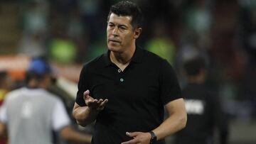 El técnico de Atlético Nacional, Jorge Almirón, tiene contrato por dos años con el equipo verdolaga, pero dejó entrever que no está firme su continuidad