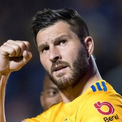 Tuca Ferretti se niega a comparar a Gignac con otros delanteros