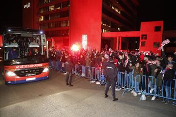 Atlético de Madrid: Recibimiento a su llegada al hotel