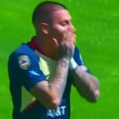 La gran ocasión que tuvo Castillo con este potente tiro libre