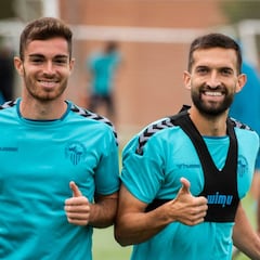 Hidalgo tiene las piezas justas para armar su defensa de tres centrales