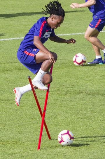 07 /08/18 
ATLETICO DE MADRID 
Entrenamiento en Brunico Riscone ( Italia) 
GELSON MARTINS
 GIRA ITALIA PRETEMPORADA