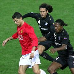 Jugó ante Cristiano y Rooney, pero hoy alaba a Alexis: "Se puso la Selección al hombro"