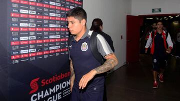 Javier Eduardo López sigue sin ser convocado con Chivas debido a una lesión.