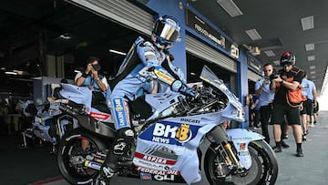 Salida del box de Álex Márquez en Tailandia.