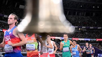 Hooker lidera con Ingebrigtsen al fondo.