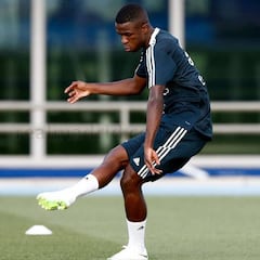 OK Diario: el Real Madrid medita ceder a Vinicius Junior