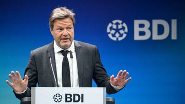 21 June 2022, Berlin: Robert Habeck (Bündnis 90/Die Grünen), Federal Minister for Economic Affairs and Climate Protection, speaks at the "TDI - Industry Day" of the Federation of German Industries (BDI). Photo: Bernd von Jutrczenka/dpa (Photo by Bernd von Jutrczenka/picture alliance via Getty Images)