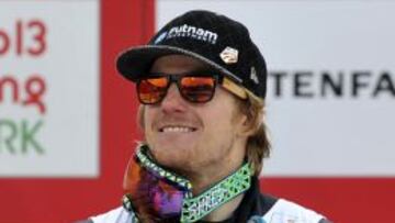 Ted Ligety en el podio celebrando su oro en el supergigante de esqu&iacute; alpino celebrado en la estaci&oacute;n austr&iacute;aca de Schladming.