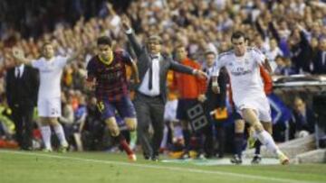 La carrera de Bale contra Bartra en la final de Copa