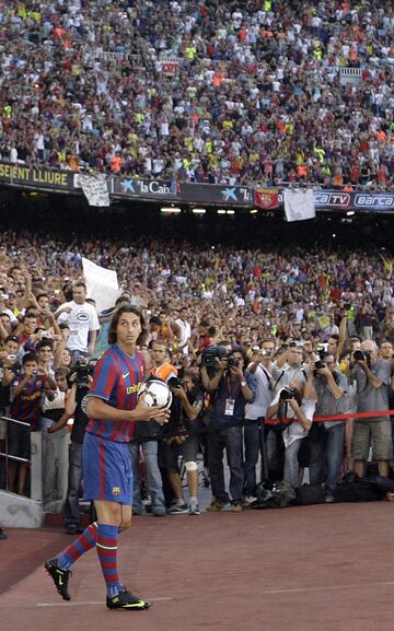 2009.07.27 | La presentación de Zlatan Ibrahimovic como nuevo jugador del Barcelona congregó en el Camp Nou a unas 50.000 personas.