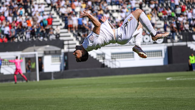 Rodri Ríos, un ‘globetrotter’ del fútbol, se despide del Ceuta