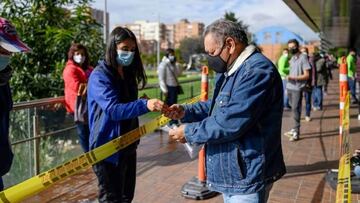 Vacunas en Bogotá: nuevos puntos de vacunación y dosis de Moderna en Colombia