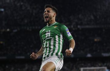 El 15 de julio de 2014 Moreno firmó un contrato de cuatro años con el Rayo Vallecano de Madrid. El 21 de agosto de 2019 el Real Betis Balompié anunció su fichaje para las siguientes cinco temporadas.