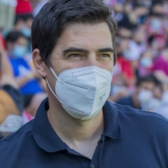 Iraola: "Los elogios son una alegría para todos, pero esto es larguísimo"