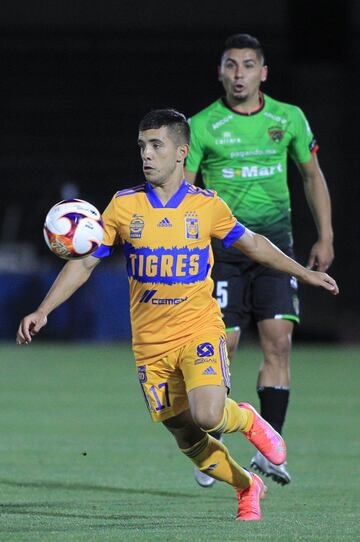 Leo Fernández es uno de los jugadores que perdieron valor en el Guardiaes 2021. De acuerdo con datos de Transfermarkt, el jugador de Tigres perdió 2.5 millones de euros en su precio, por lo que ahora cuesta 5 mde.