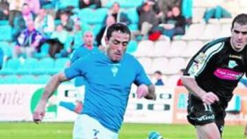 <b>CONFIADO. </b>Ismael López espera que el Alicante consiga un triunfo para relanzarse.