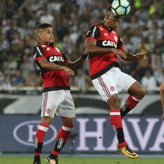 Berrío hace un taco en Maracaná y el Fla de Rueda es finalista